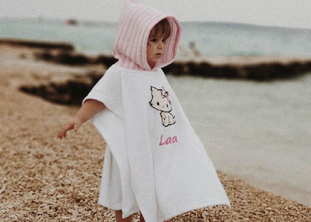 Personalized children's poncho - a gift for children